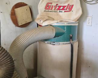 Grizzly Vacuum 