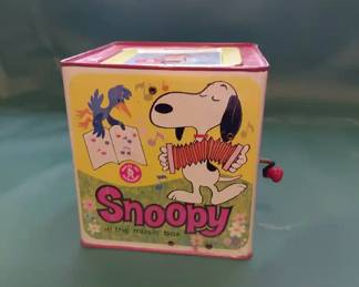 Vintage Mattel Snoopy Jack In The Box