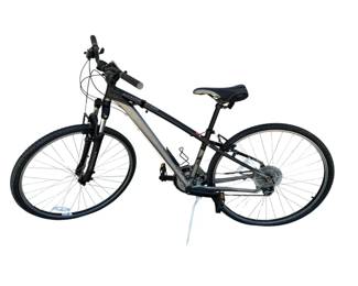 Specialized Crosstrail hybrid bike
