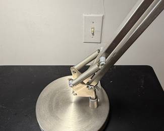 Boston Harbor Swing Arm Adjustable Desk Lamp