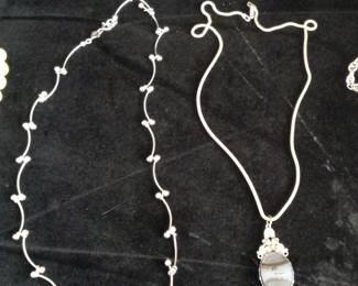 Sterling Silver and Agate Pendant Necklace