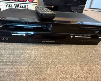 Toshiba SD-V295 DVD Player / VCR Combo