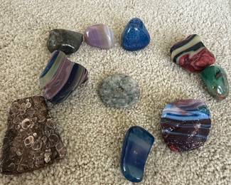 Assorted Polished Agate and Jasper Slices, Including Orbicular Jasper
