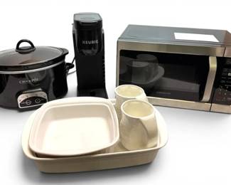 Kitchen Appliances  Farberware, Crockpot,  Keurig