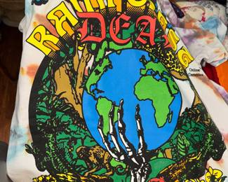 More Grateful Dead T-shirts showing up