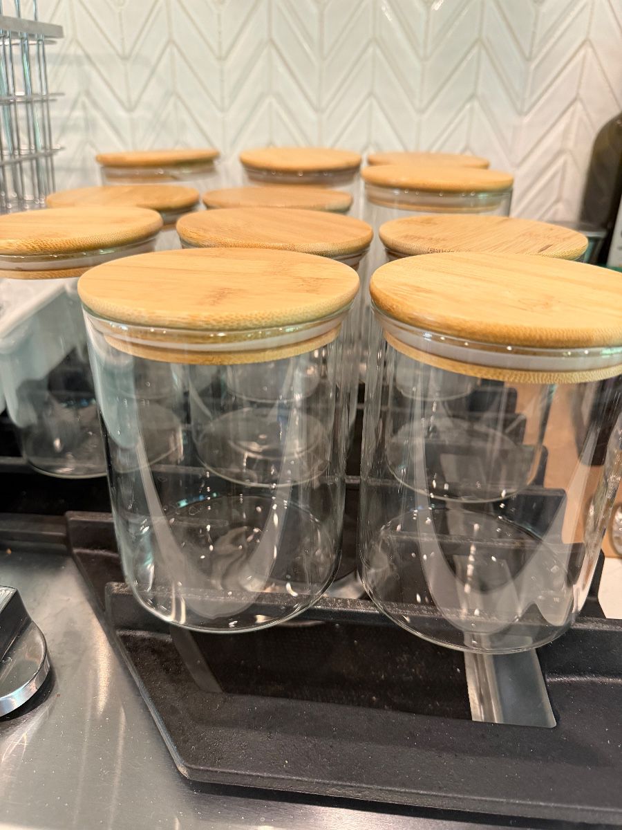 Storage containers