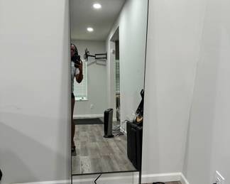 Lululemon Fitness Mirror