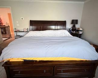 King size Sleigh bed w/ 2 drawers
