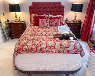 Queen Size Bed With Mattress and Bedding
