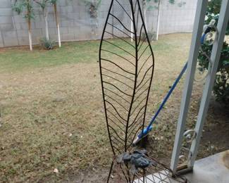 Wrought iron leaf chair