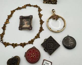Vintage Magnifying Lens Pendant Brass Toned Photo Frames  More