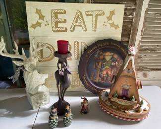 Christmas Holiday Decor w Musical Gingerbread House