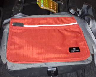 Eagle Creek Messenger Bag