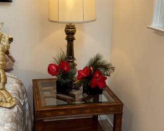 Vintage Mahogany and Glass Accent Table with Fluted Column Brass Lamp