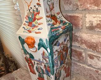 Chinese Famille Rose Porcelain Square Vase