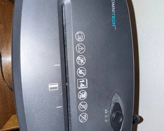 Omnitech 14-Sheet Cross-Cut Paper Shredder