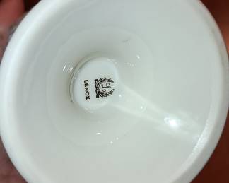 Lenox Florentine Collection Ivory Bud Vase with Embossed Acanthus Leaf Motif