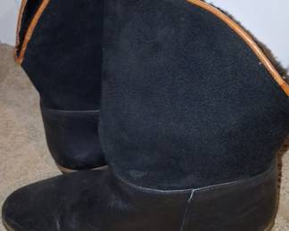 Black Suede and Leather Boots with Shearling Lining