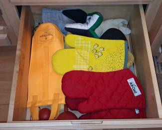 All-Clad Oven Mitts and Veuve Clicquot Champagne Bag