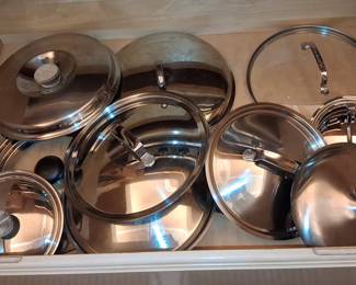 Stainless Steel Cookware and Colander Set