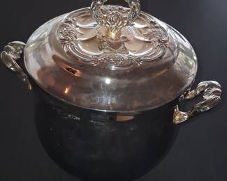 Oneida Silver Plated Covered Casserole Dish