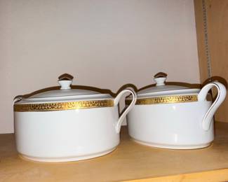 Royal Gallery Gold Dinnerware Set