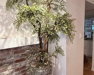 Chinese Export Porcelain "Rose Medallion" Planter with Artificial Maidenhair Fern Tree