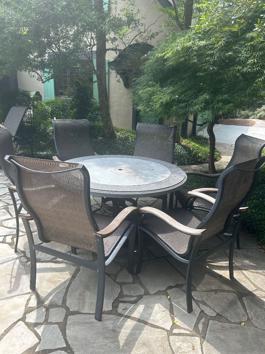 Tropicone Patio Set- this needs to be used for staging until the beginning of September