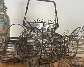 5 antique egg baskets from 1900 origin: South of France