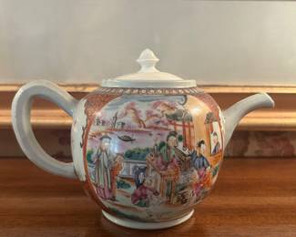 18th Century Chinese Porcelain teapot