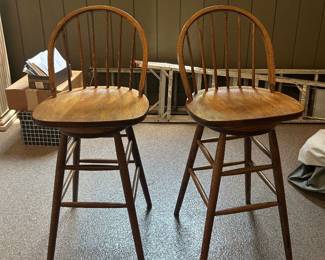 Oak swivel bar stools 30"