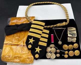 US Military VTG Naval Uniform Epaulettes, Buttons, Buckle & Navy Command At Sea Badge * Cummerbund