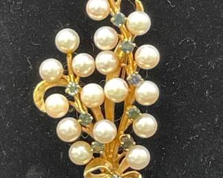 Beautiful 14K Gold Brooch * Seems To Be Real Pearls And Semi-Precious Gemstone