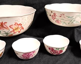 LENOX BUTTERFLY MIXING BOWLS & BERRY BOWLS