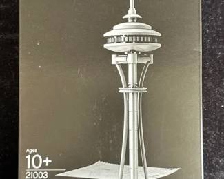 Lego Architecture * Seattle Space Needle * 21003 *
