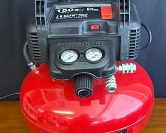 PORTER CABLE 6 Gal. 150 PSI Portable Electric Pancake Air Compressor