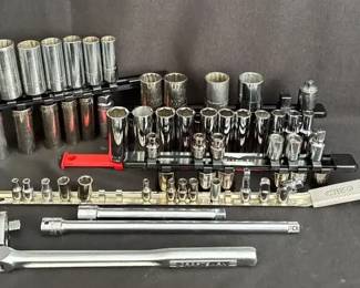 Craftsman 12 and 6 Point Metric And Standard Sockets With Ratchet / Extenders / Adapters