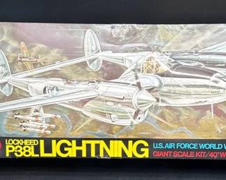 VTG GUILLOW’S Balsa Flying 40” Airplane Model * Lockheed P38 Lightning US Airforce WWII Fighter