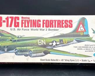 VTG GUILLOW’S Giant Scale Balsa Kit 45” Airplane Model * Boeing B17G US Airforce WWII Bomber