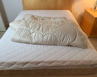 Vintage Kingsdown 80th Anniversary Innerspring Mattress