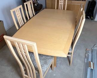 Skovby Extendable Dining Table and Chair Set