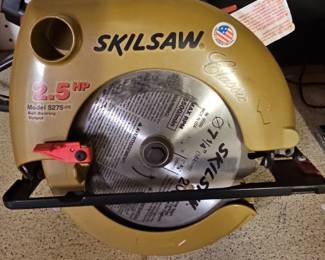 SKILSAW Classic 2.5 HP Circular Saw Model 5275-05 with Case