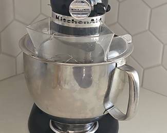 KitchenAid Artisan Series 5 Quart Tilt-Head Stand Mixer - Onyx Black