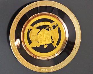 Australia 24kt Gold Plated Collector Plate with Kangaroo and Koala