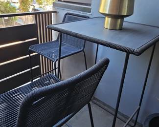Outdoor Rope Bar Stools & Cocktail Table