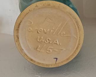Roseville Pottery Foxglove Vase, Model 415-7