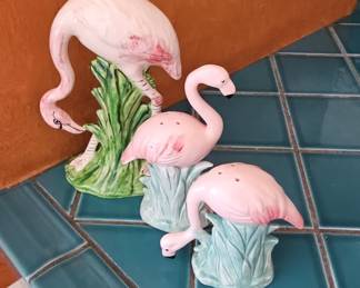 Vintage Flamingo Figurine and Salt & Pepper Shaker Set, Lefton