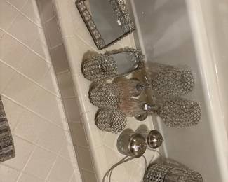 Sparkly bathroom set