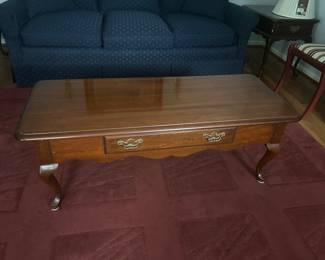 Thomasville Coffee Tea Table with Large drawer French Country Provincial Design 4‘ x 20 x 17