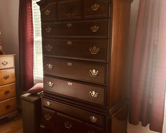Broyhill dresser